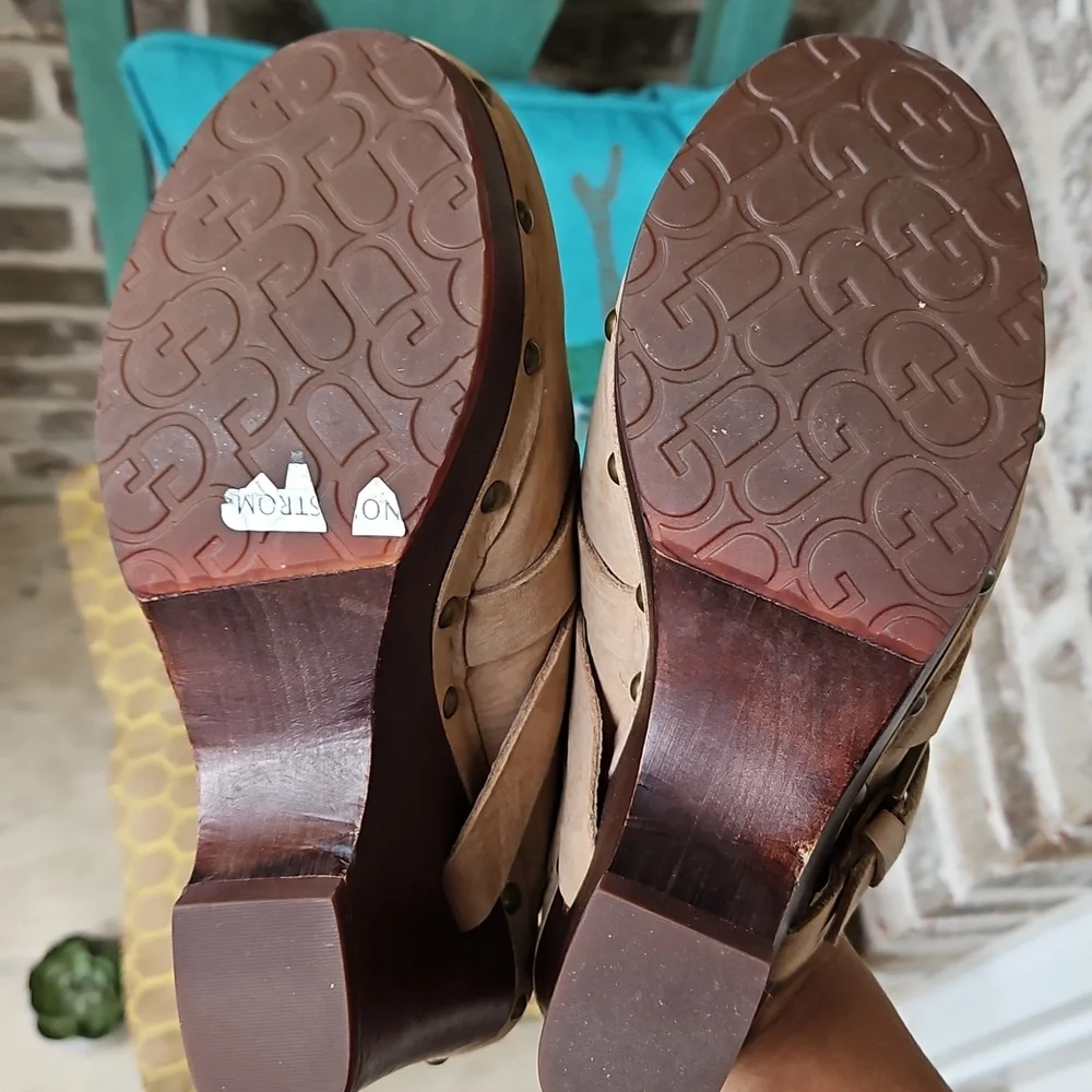UGG Natalee Tan Leather Mules with Wooden Heel - Picture 5 of 5